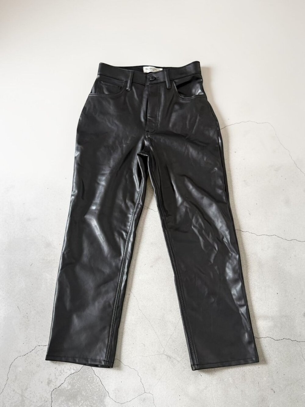 ABERCROMBIE & FITCH Ultra High Rose Vegan Leather Ankle Straight Pant Sz 2 Short